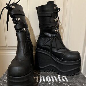 Demonia WAVE-150 Size 12